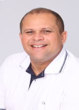 ADENILSON LOPES VITOR